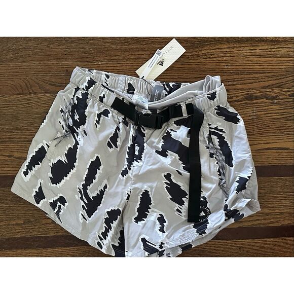 ADIDAS BY STELLA MCCARTNEY Shorts size small.              C - Picture 6 of 9